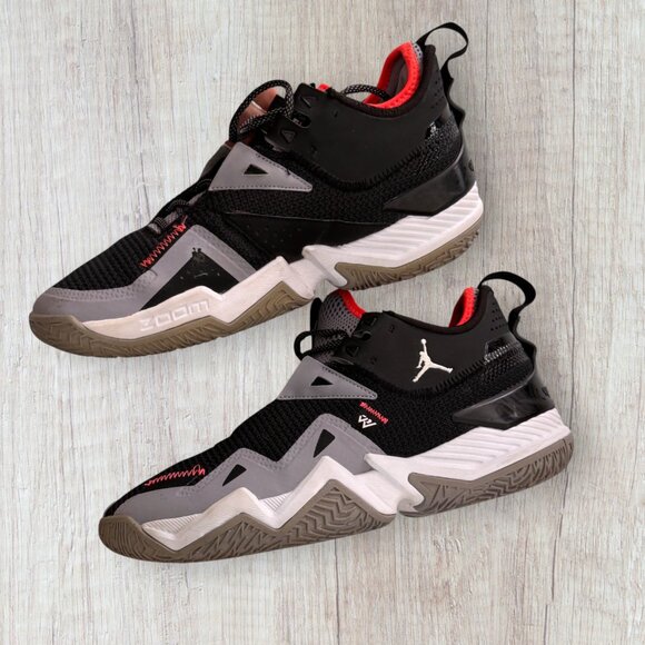 Nike Air Jordan Why Not Zer0.5 Basketball Shoes Mens 11 Black Grey Red CJ0780-00 - Picture 6 of 13